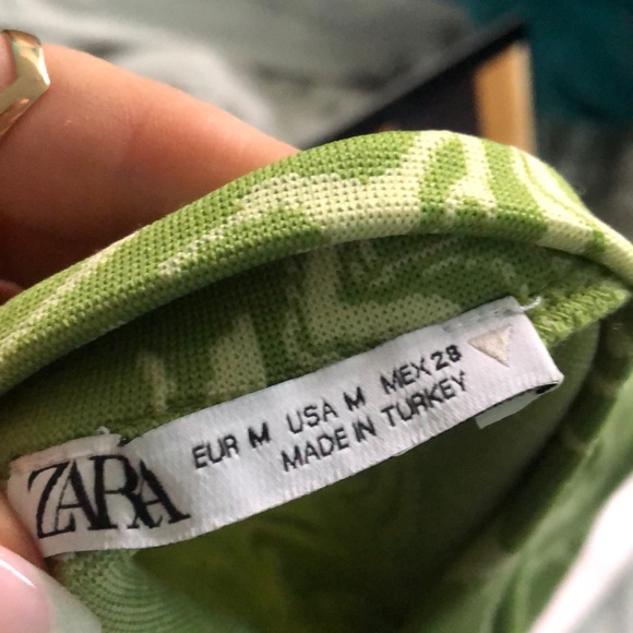 Zara Green Funky Tank 💚 - Picture 2 of 3